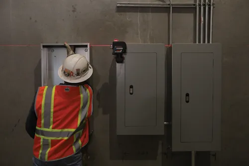 GLL3-330C Professional 6 GLL3-330C Professional